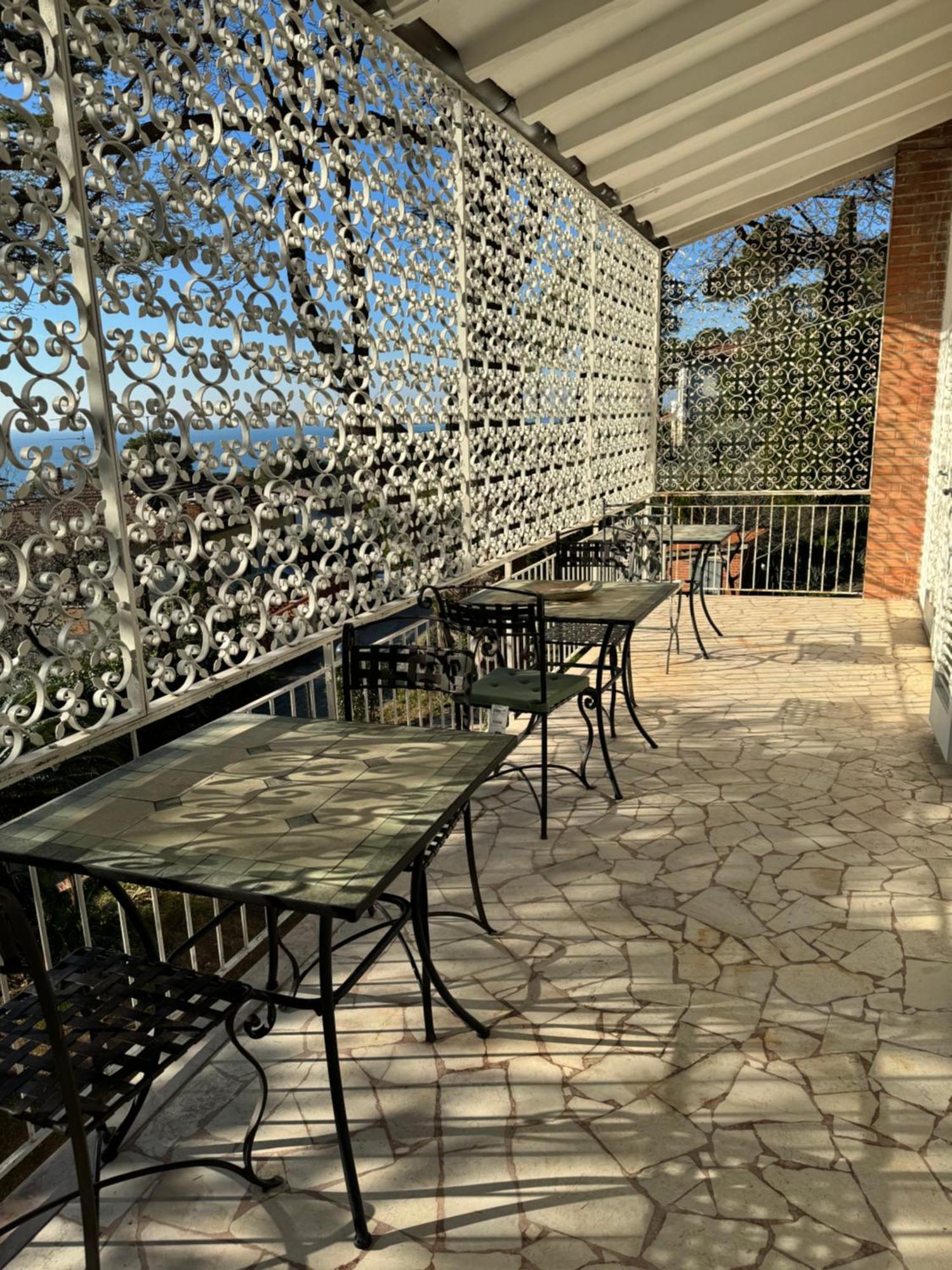 קוורצ'יאנלה Villa Tara מראה חיצוני תמונה